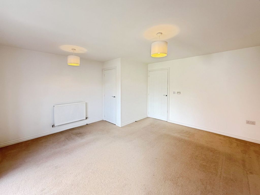 Property photo 3 of 10 Picture No. 10
