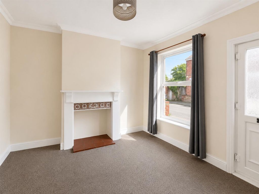 Property photo 2 of 8 87F39E27-507A-4A94-89E8-88E22F6d1E5c.Png