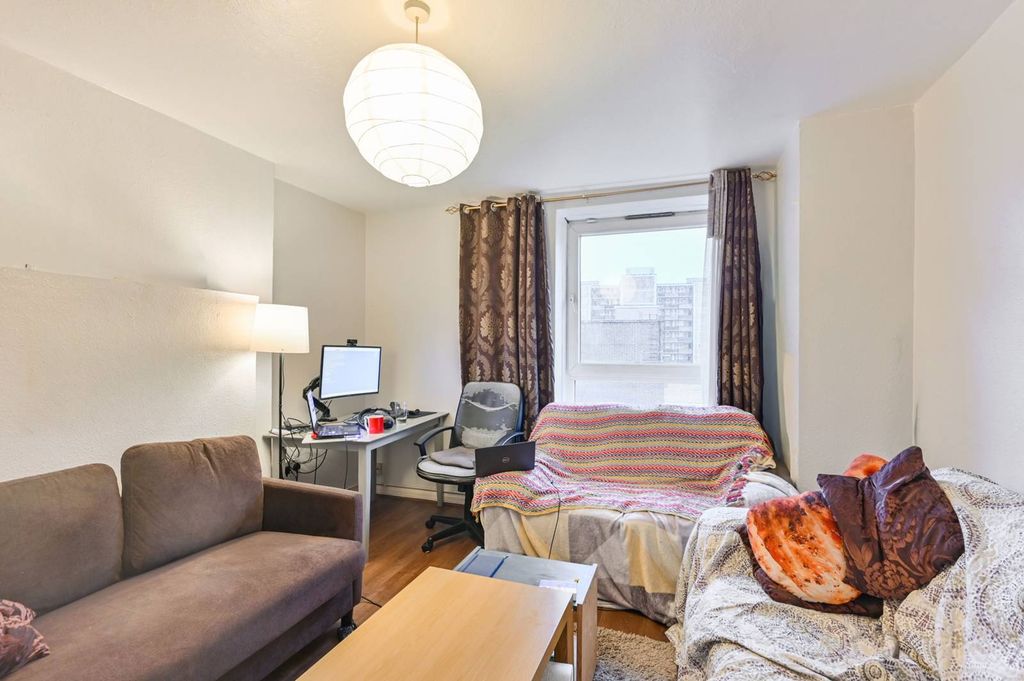 Property photo 3 of 7