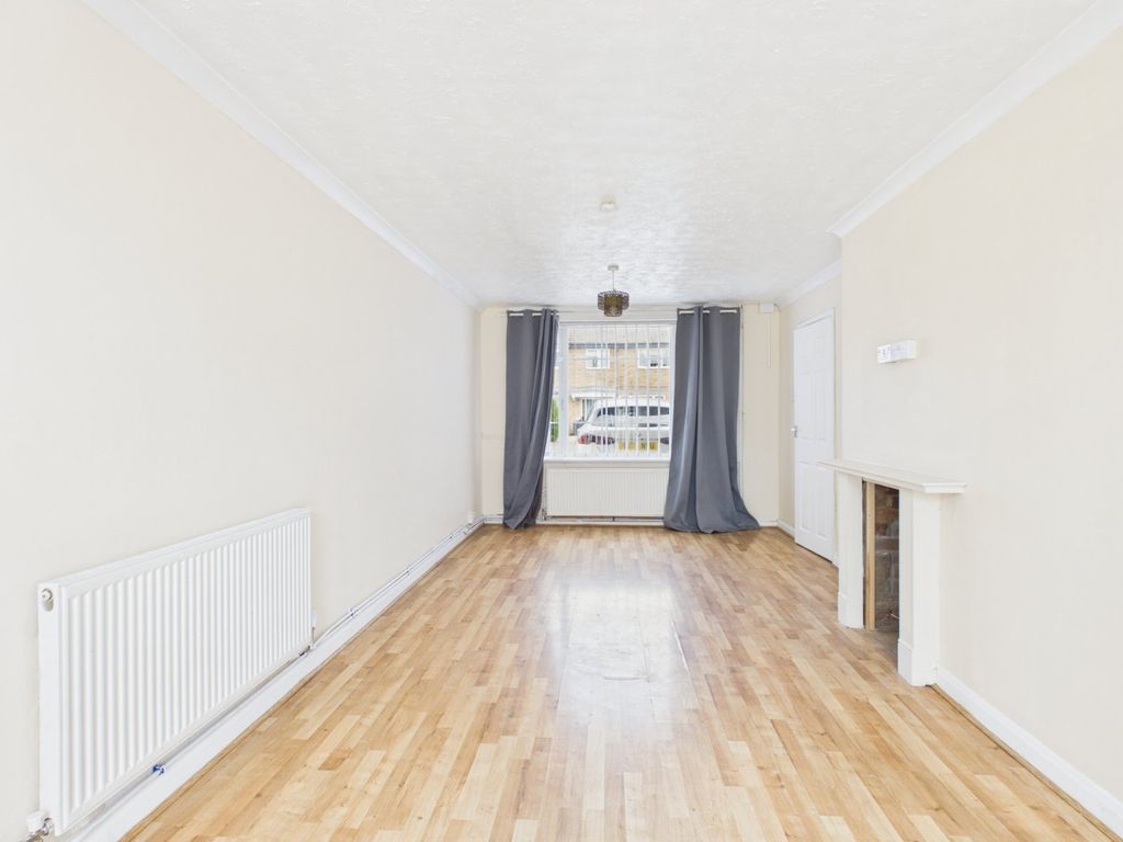 Property photo 2 of 10 Living/Dining Room