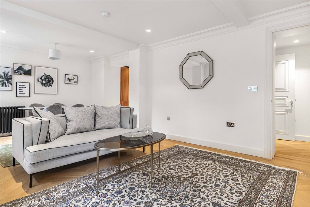 Property photo 2 of 21 Picture No. 07