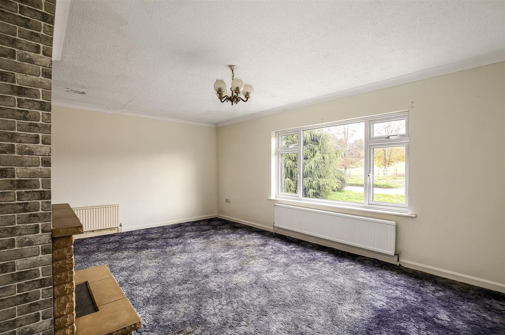 Property photo 3 of 11 Img_5819.Jpg