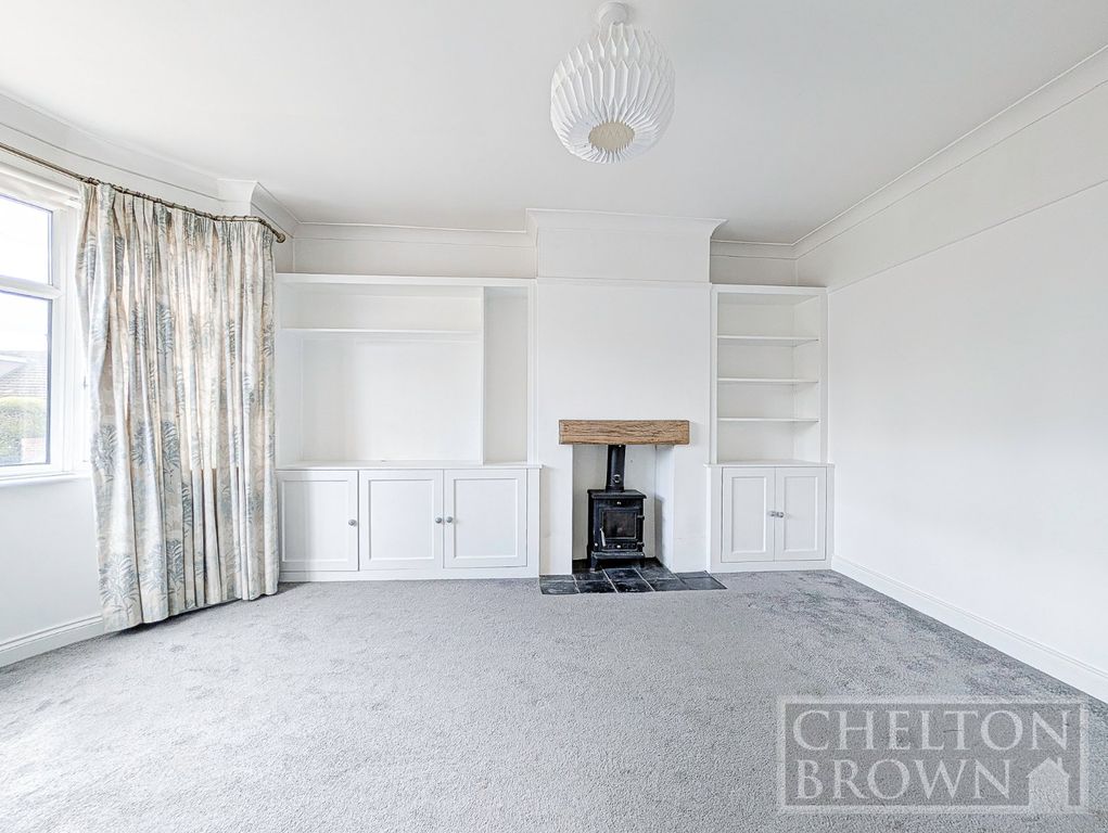 Property photo 2 of 45 Living Room