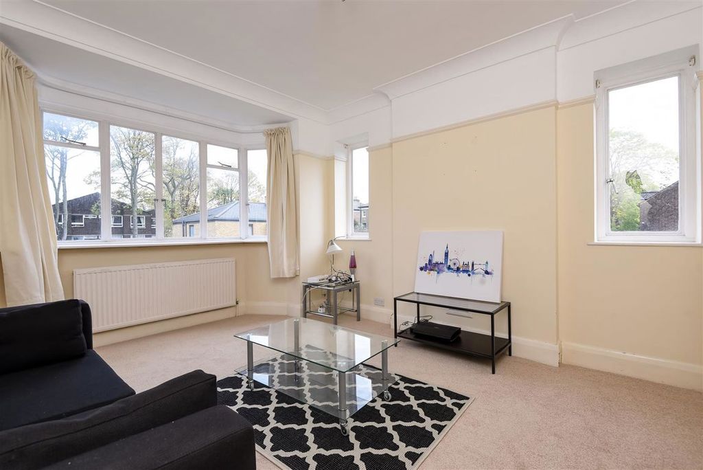 Property photo 2 of 8