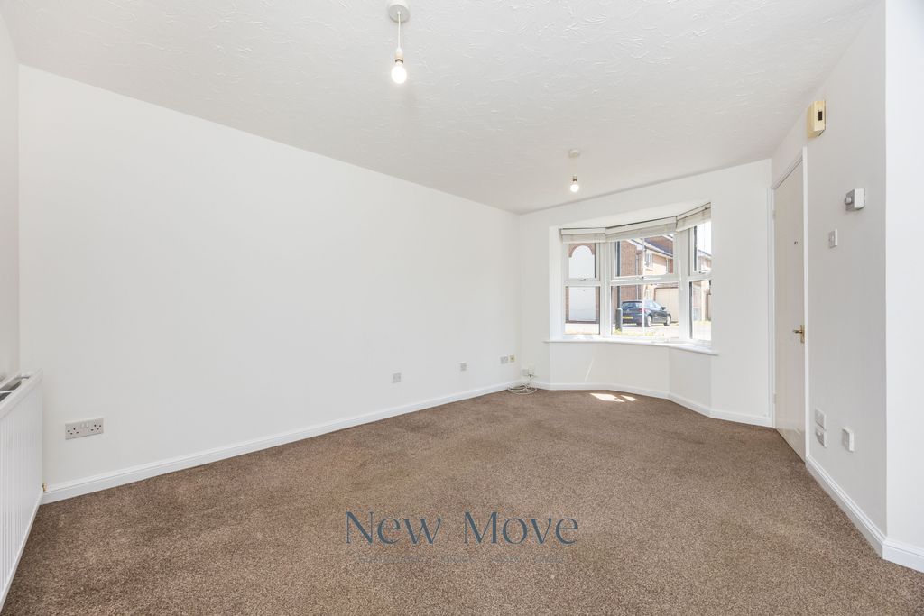 Property photo 3 of 12 Gallery