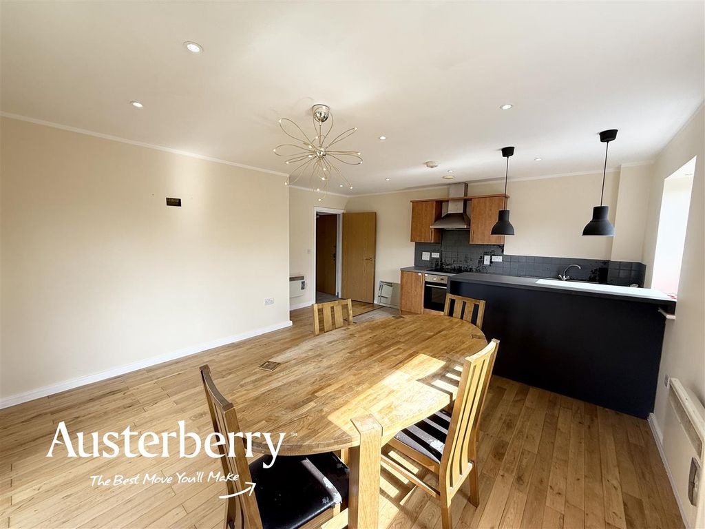 Property photo 2 of 11 Img_6152.Jpg