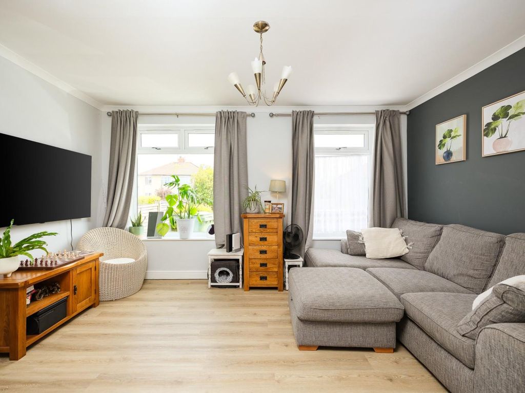Property photo 3 of 26 Cnr59792.Jpg
