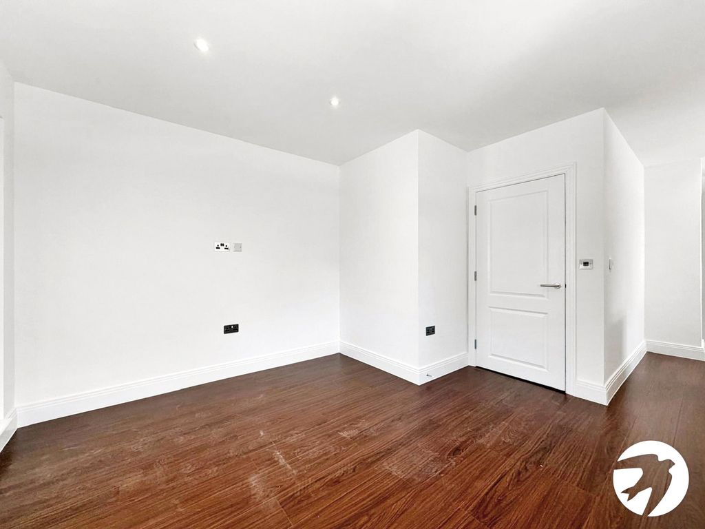 Property photo 2 of 9 Picture No. 07