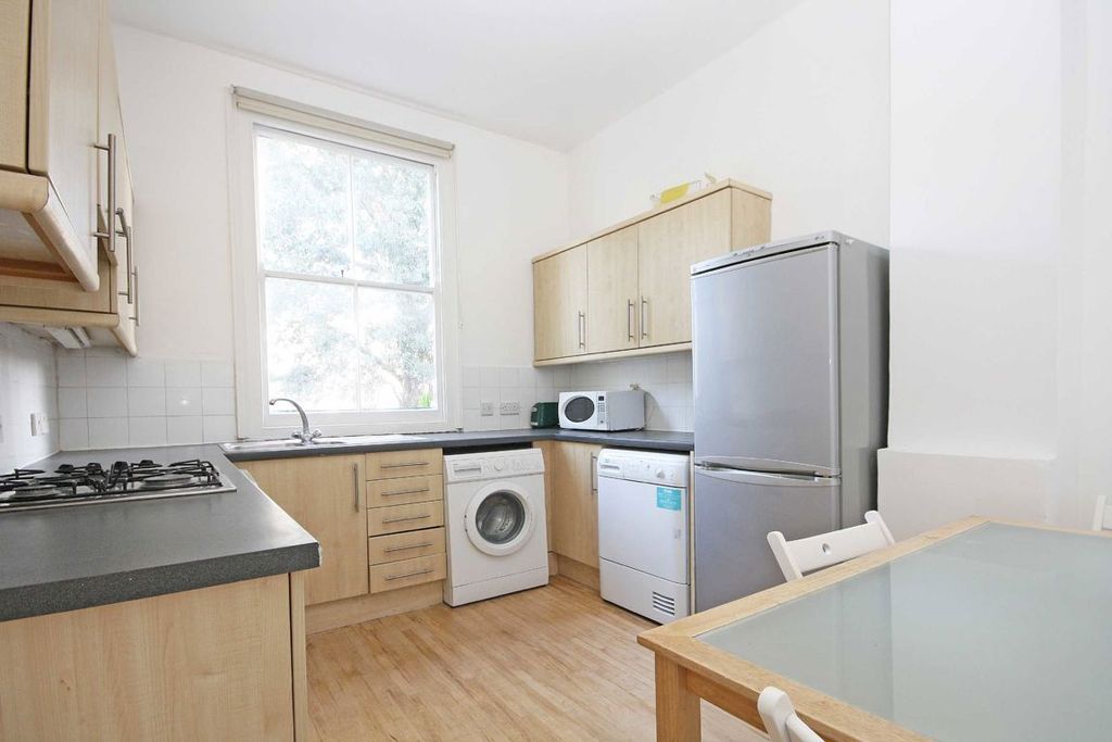 Property photo 3 of 4