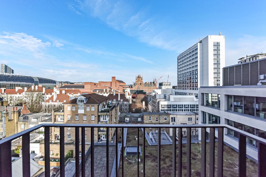 Property photo 3 of 12