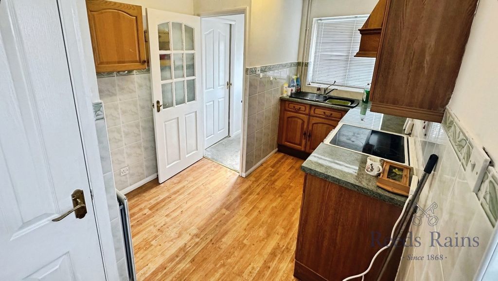 Property photo 3 of 9 Picture No. 19