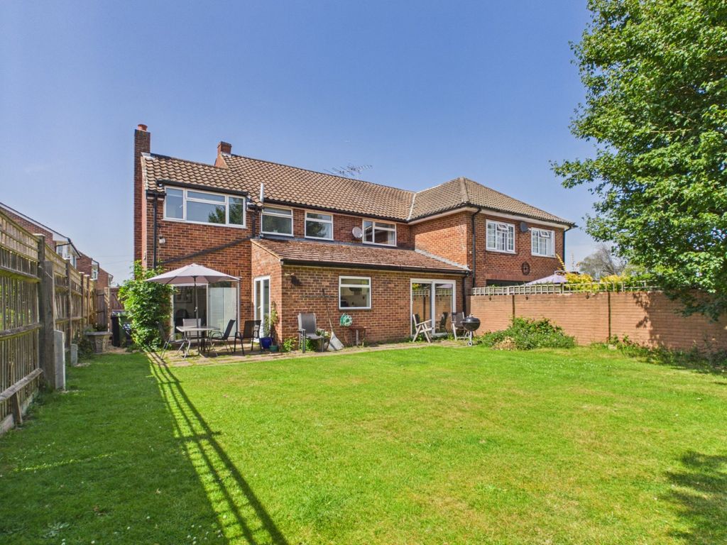 Property photo 1 of 22 Rear Garden