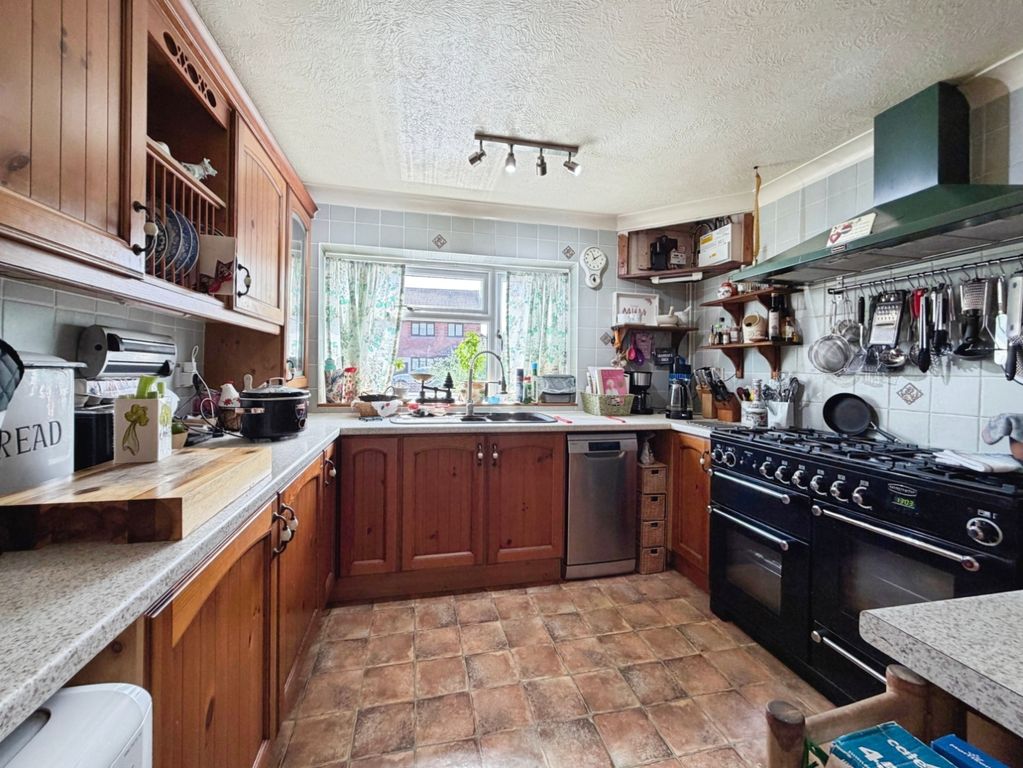 Property photo 3 of 14