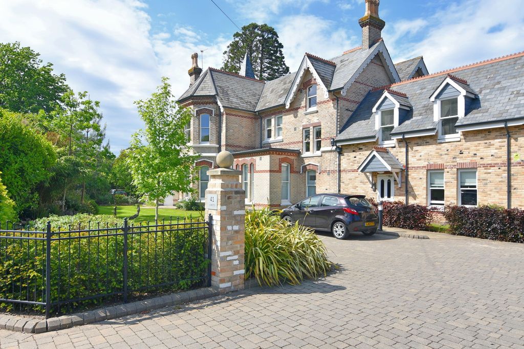 Property photo 1 of 13