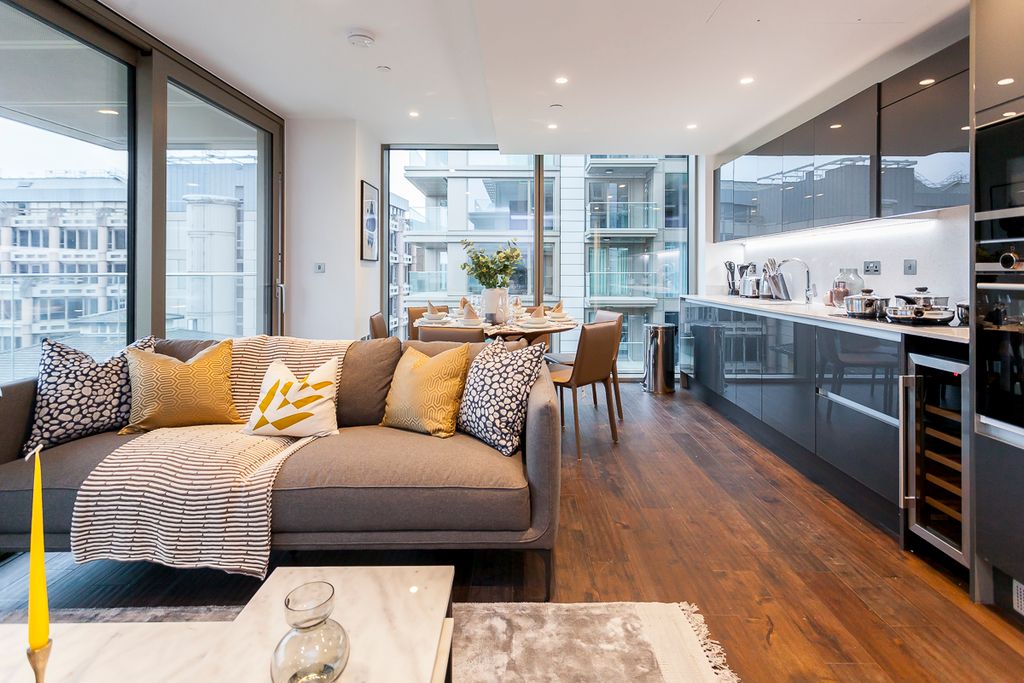Property photo 3 of 15 Open Plan