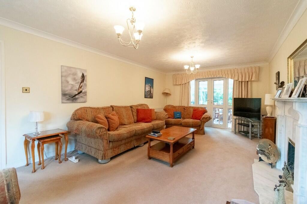 Property photo 3 of 19