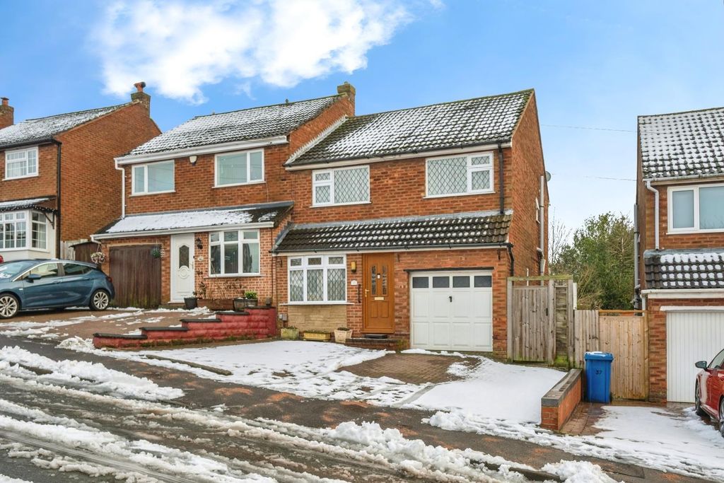 Property photo 2 of 27 35Sherbrookeavenue-2.Jpg