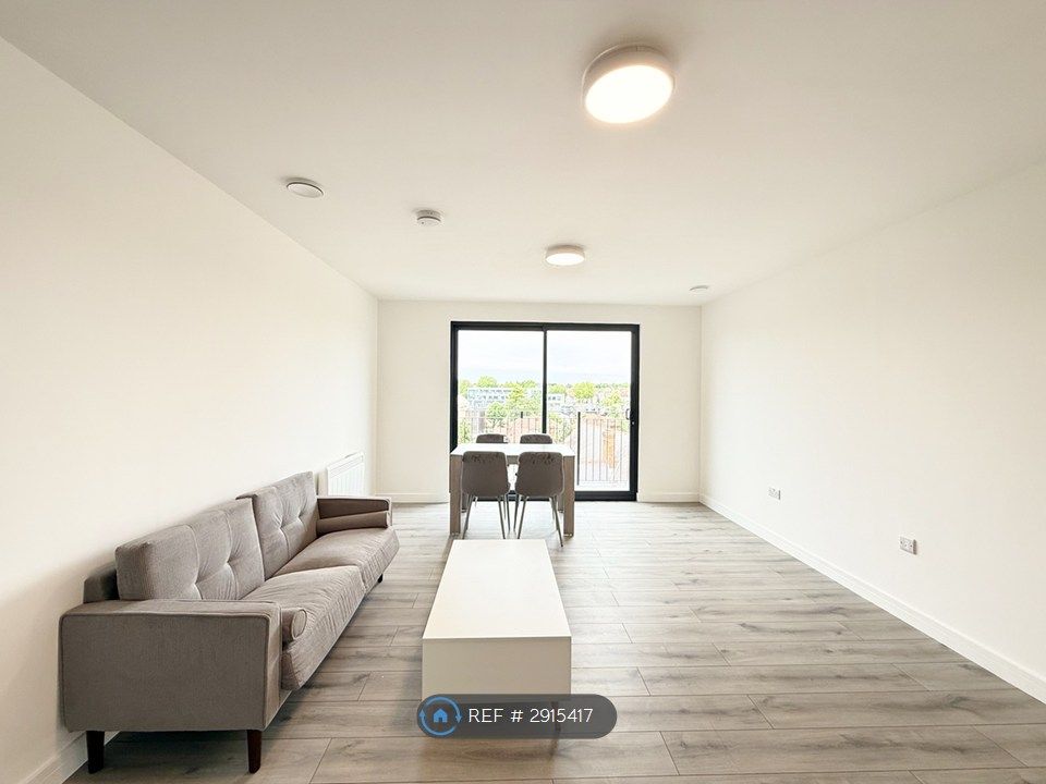 Property photo 2 of 9