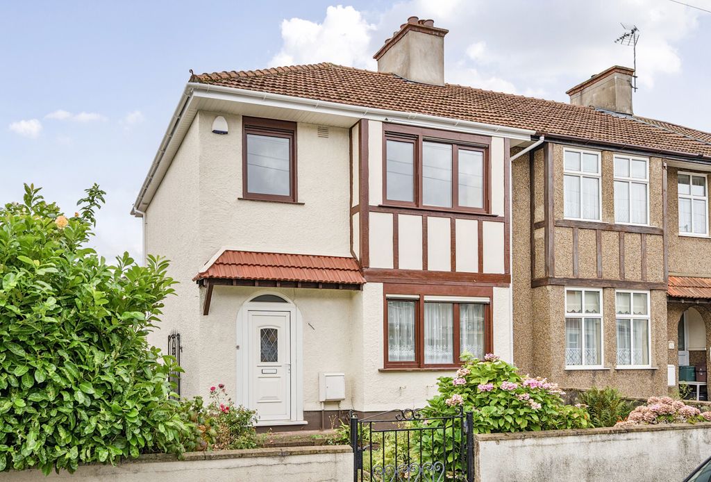 Property photo 1 of 22 1328550-2-688B2Df...