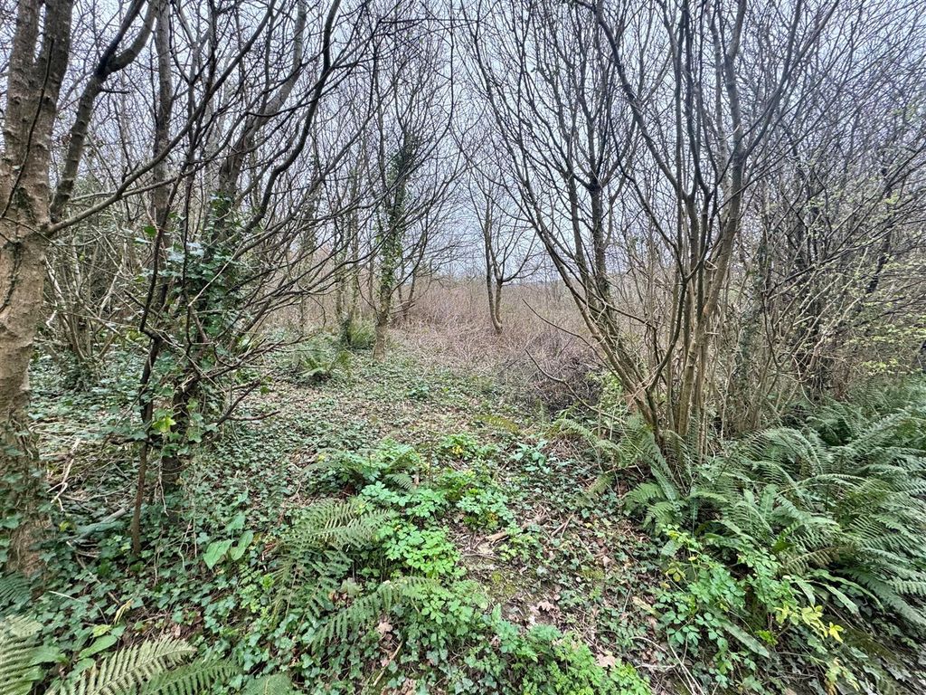 Property photo 3 of 6 1.Jpg