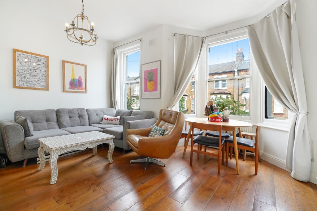 Property photo 3 of 7 Open Plan Living Room