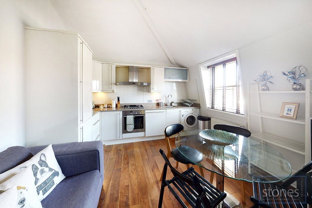 Property photo 2 of 13 Picture No. 03