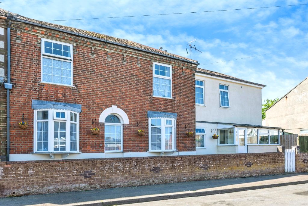 Property photo 2 of 18