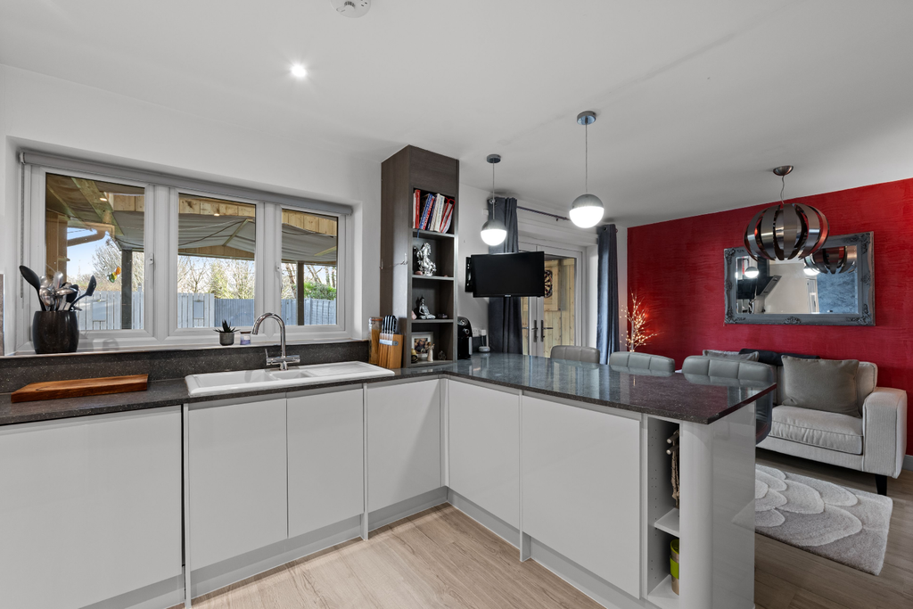 Property photo 3 of 29