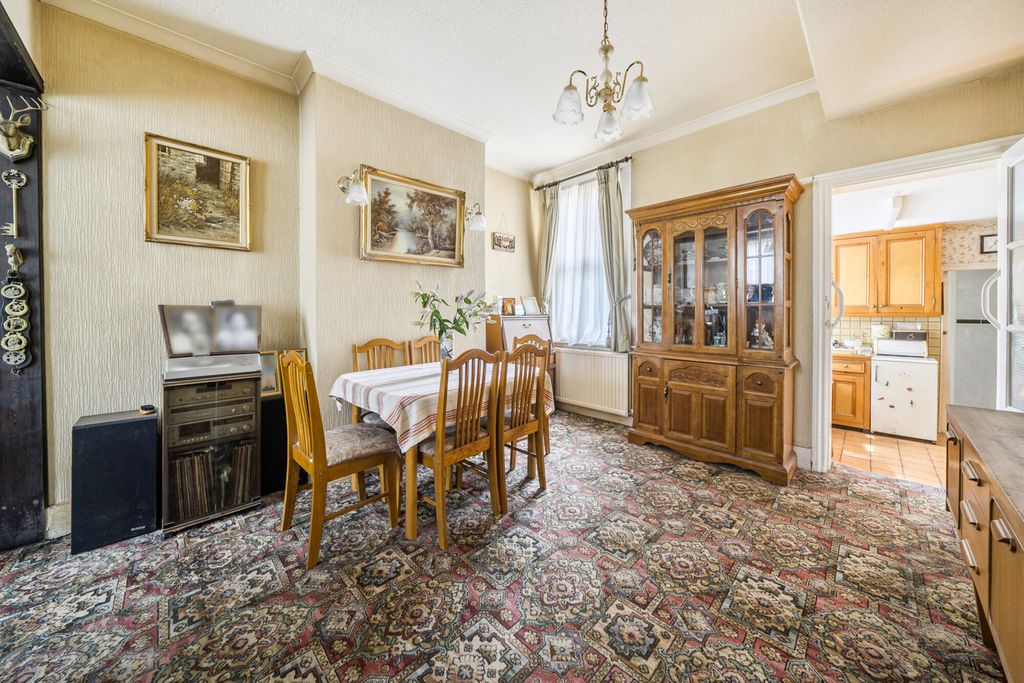 Property photo 3 of 16 1447593-5-69E612A...