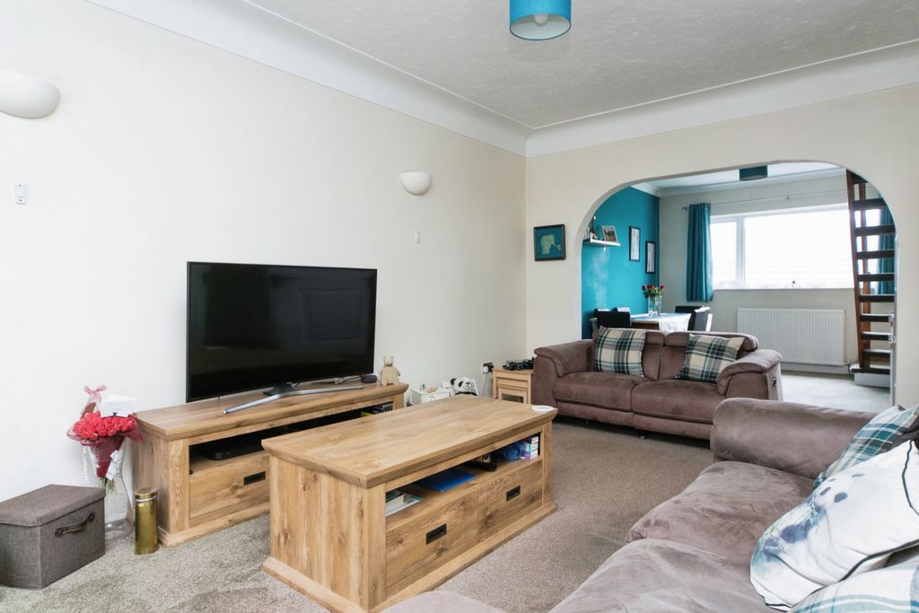Property photo 2 of 17 Photography