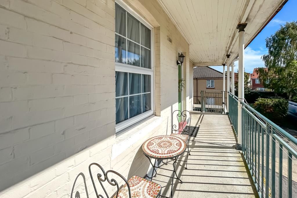 Property photo 3 of 13 Balcony
