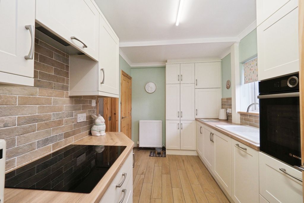 Property photo 3 of 20 Img_4428