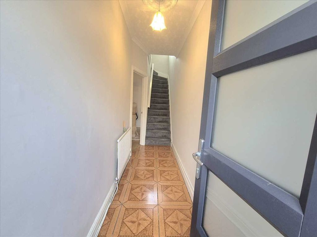 Property photo 3 of 24 Hall