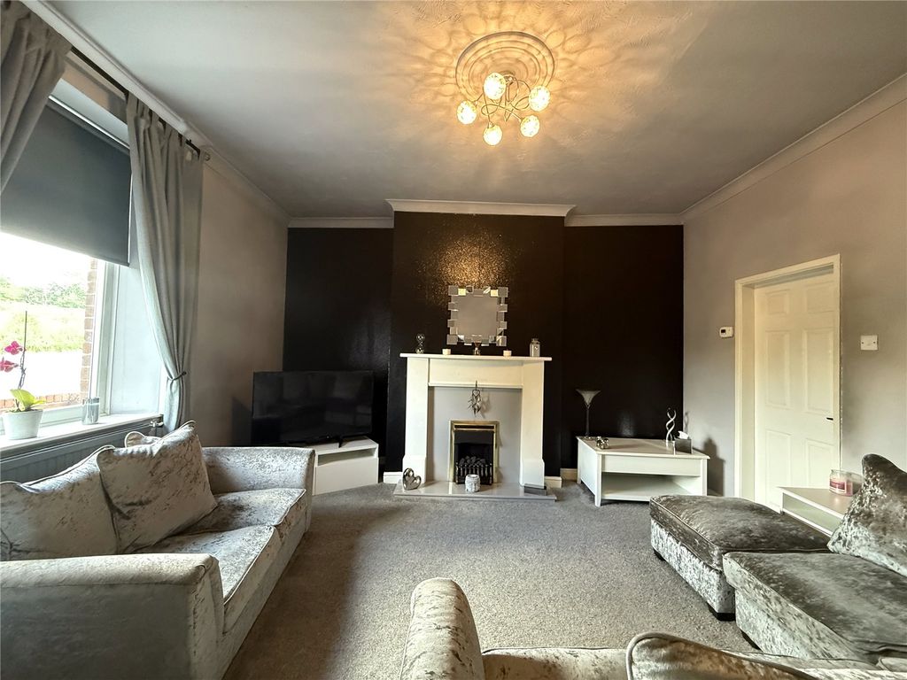 Property photo 3 of 16 Picture No. 08