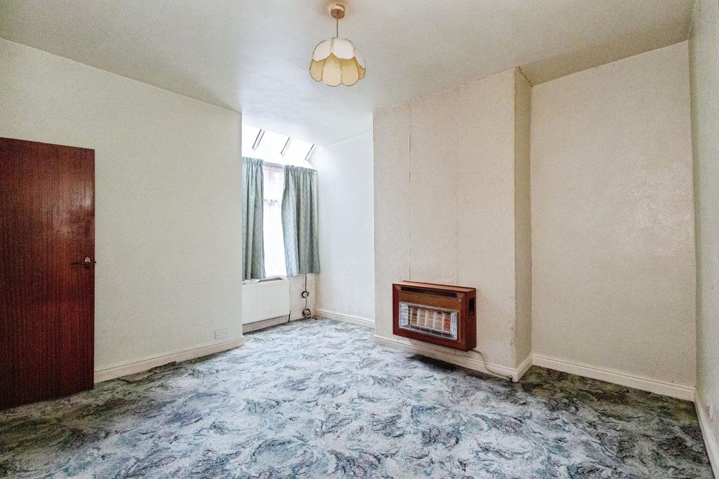 Property photo 2 of 12 Pbox-Img.Jpg