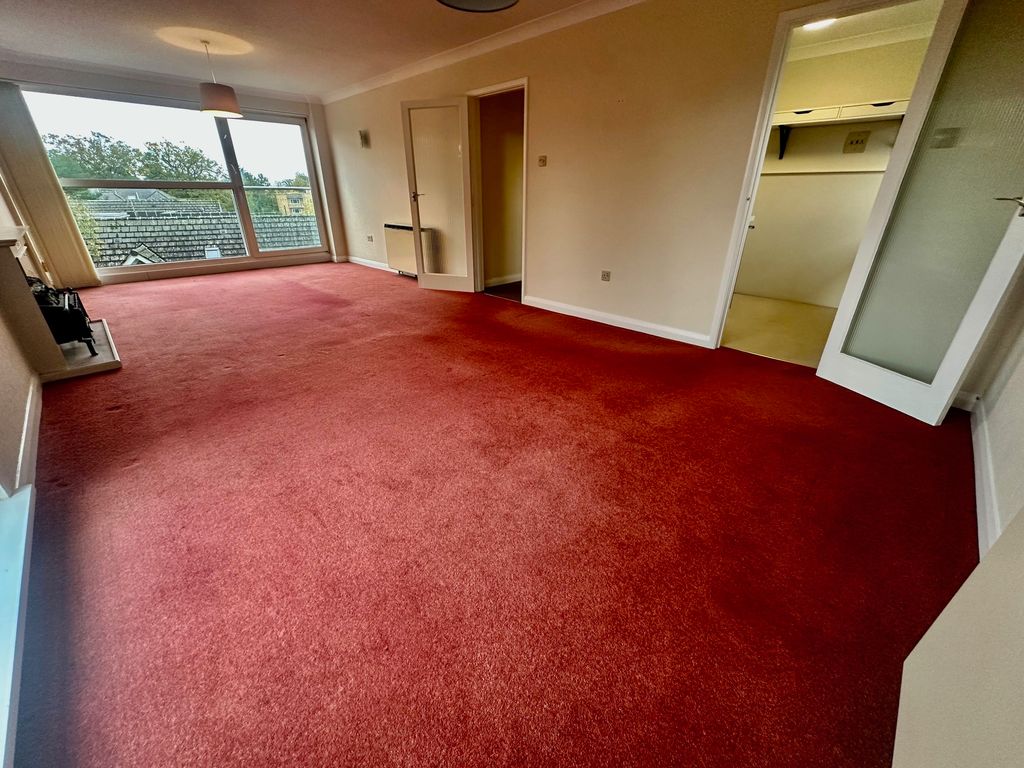 Property photo 3 of 18 Image