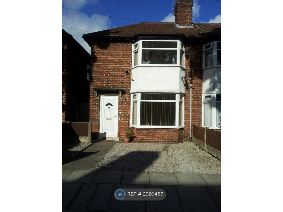 Property photo 3 of 10 2 Bed Refurbished House Great Location +Parking