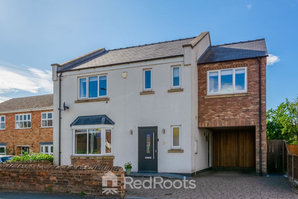 Property photo 1 of 40 4482711
