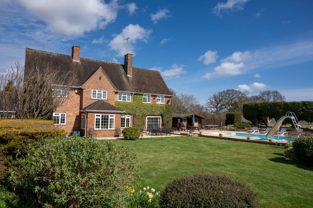 Property photo 1 of 28 Image