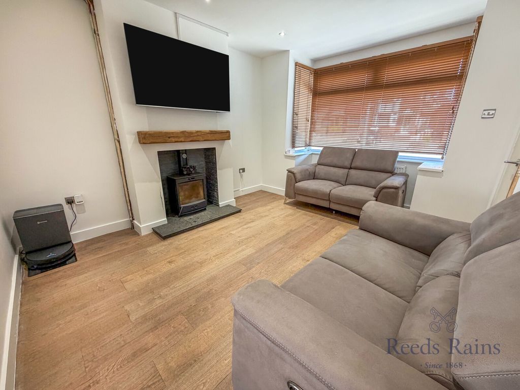 Property photo 3 of 12 Living Room
