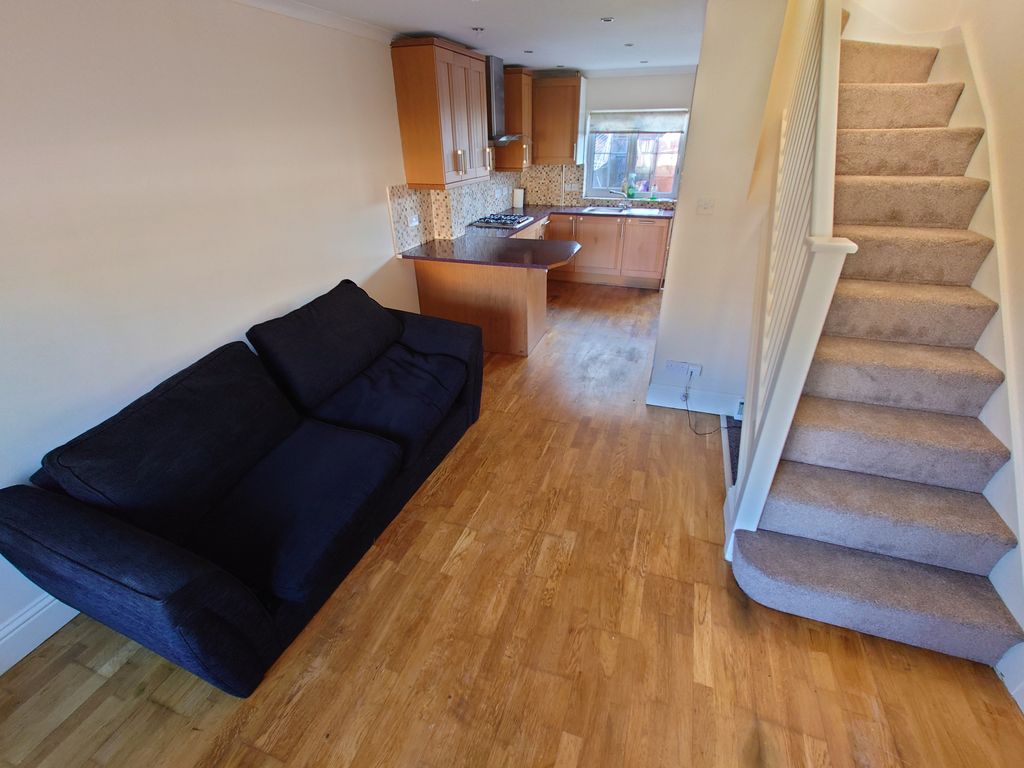 Property photo 2 of 5