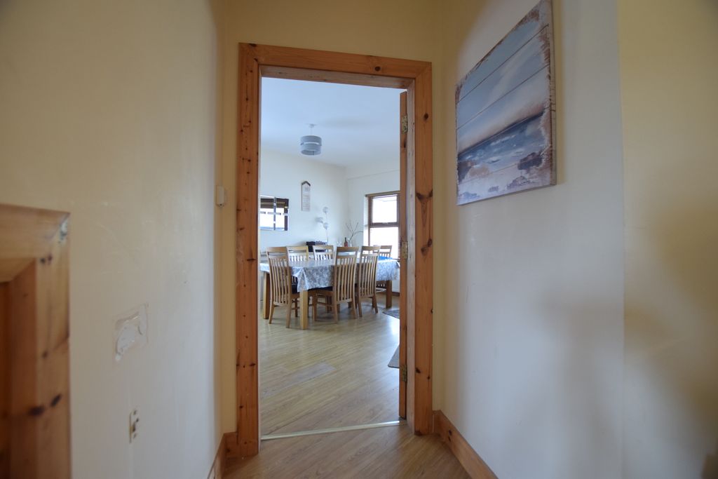 Property photo 3 of 26