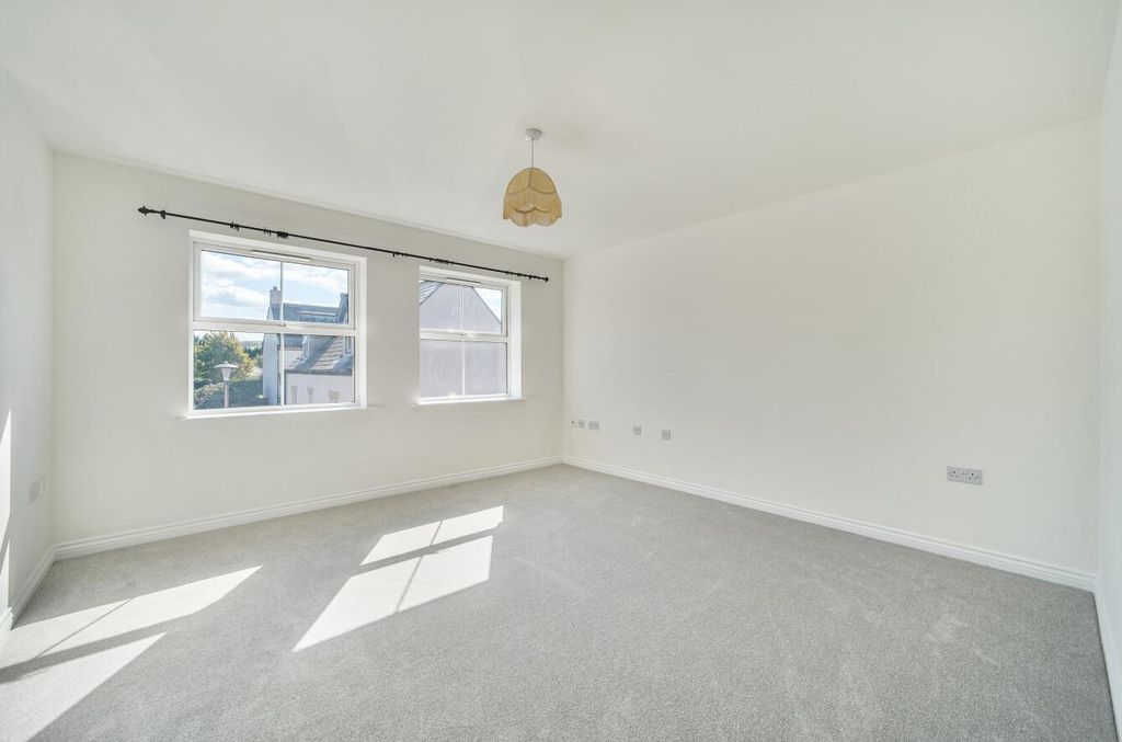 Additional image 11 of 3 bed flat for salePopham Close, Tiverton, Devon EX16