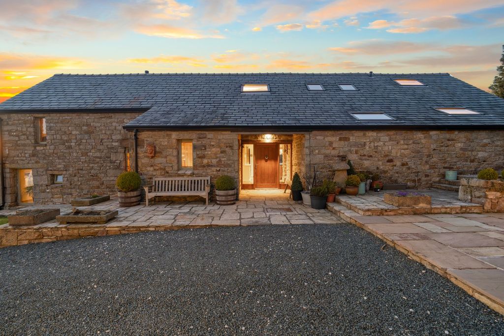 Property photo 3 of 46