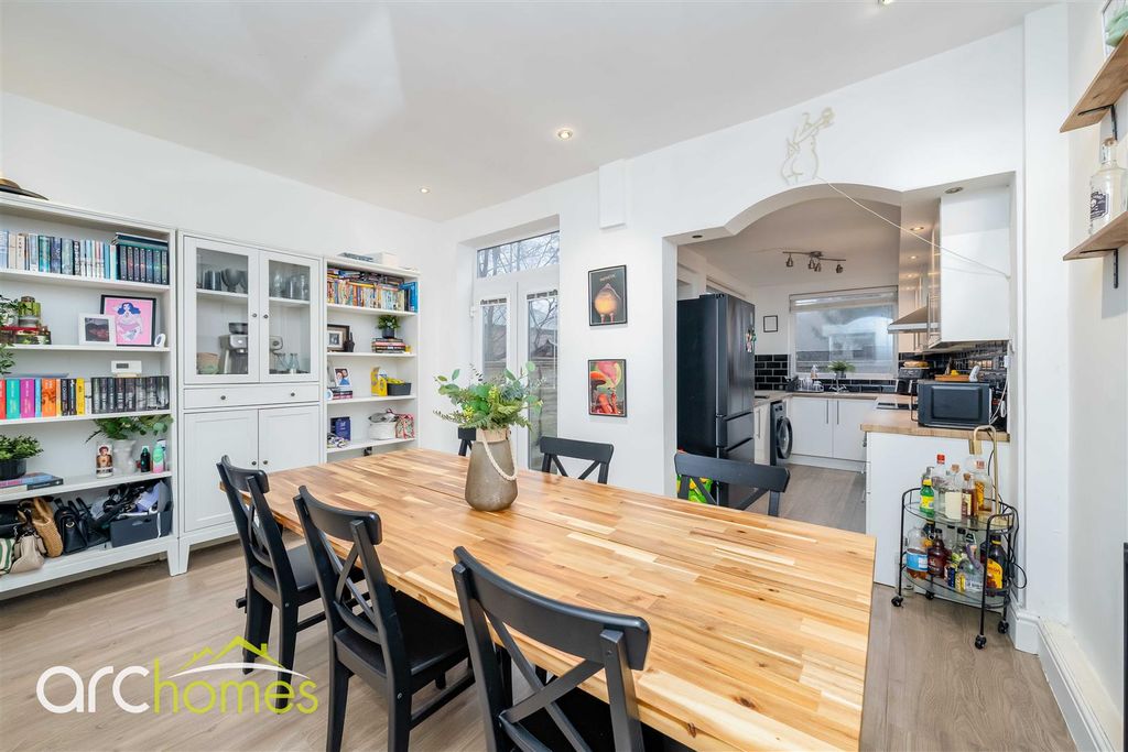 Property photo 3 of 18 Dsc07492-Edit.Jpg