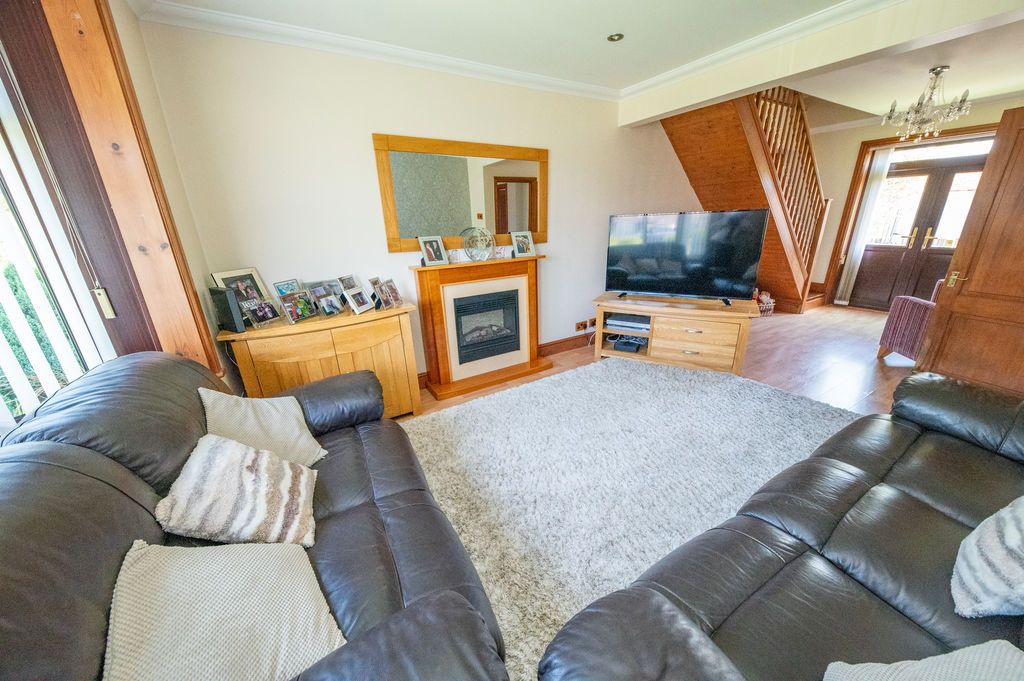 Property photo 2 of 18 Photo 6