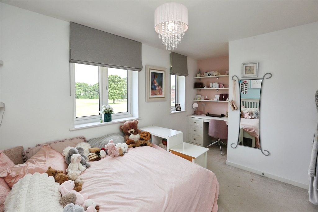 Additional image 27 of 4 bed detached house for saleSword Drive, Fareham, Hampshire PO14