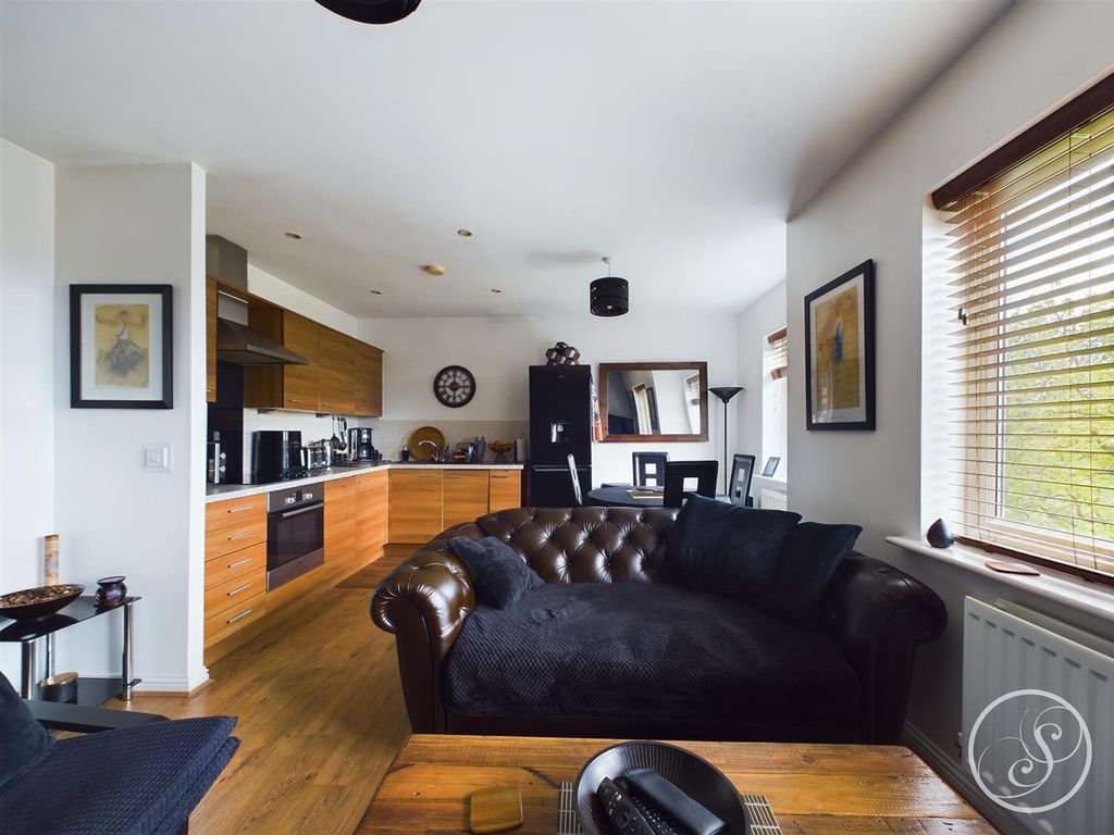 Property photo 3 of 14 Kitchen/Diner/Lounge