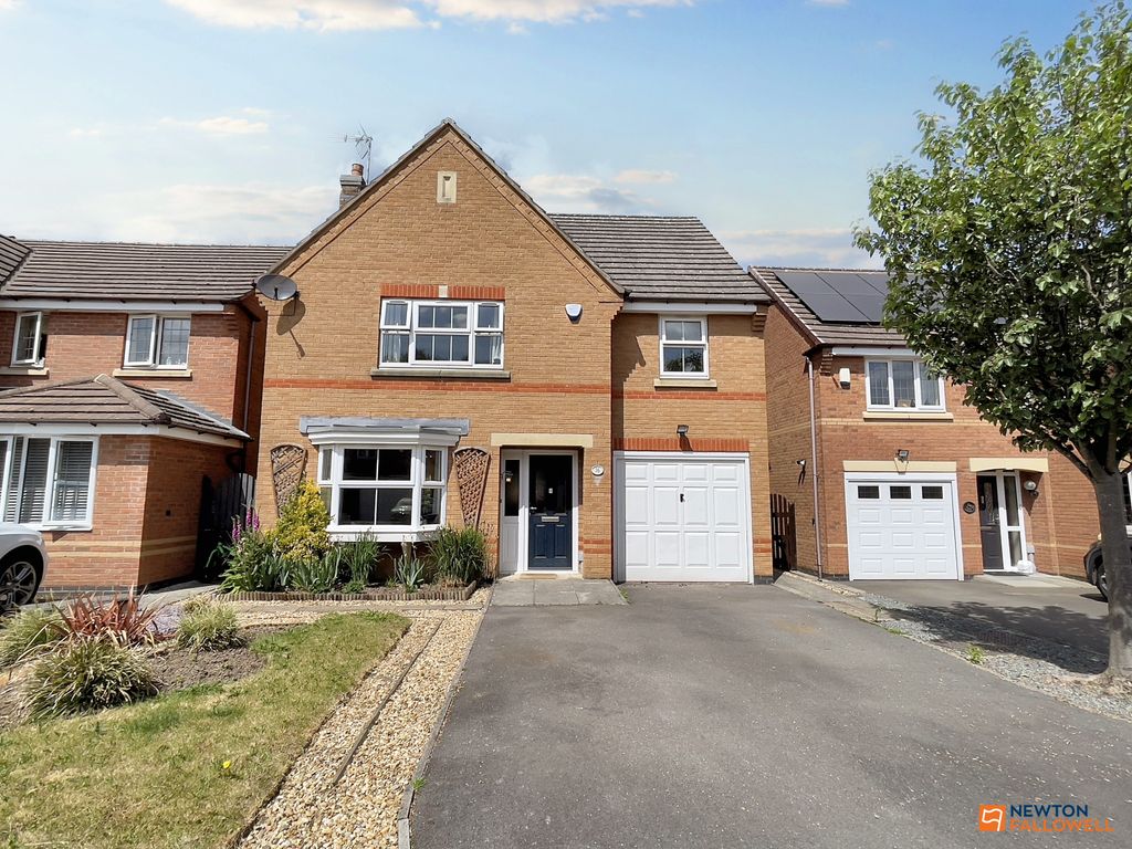 Property photo 1 of 32