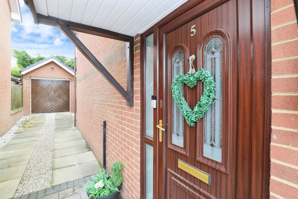 Property photo 3 of 22